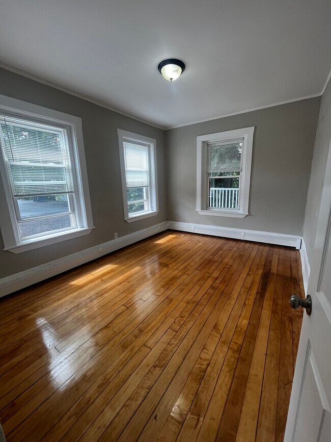 Building Photo - 270 Bowdoin St