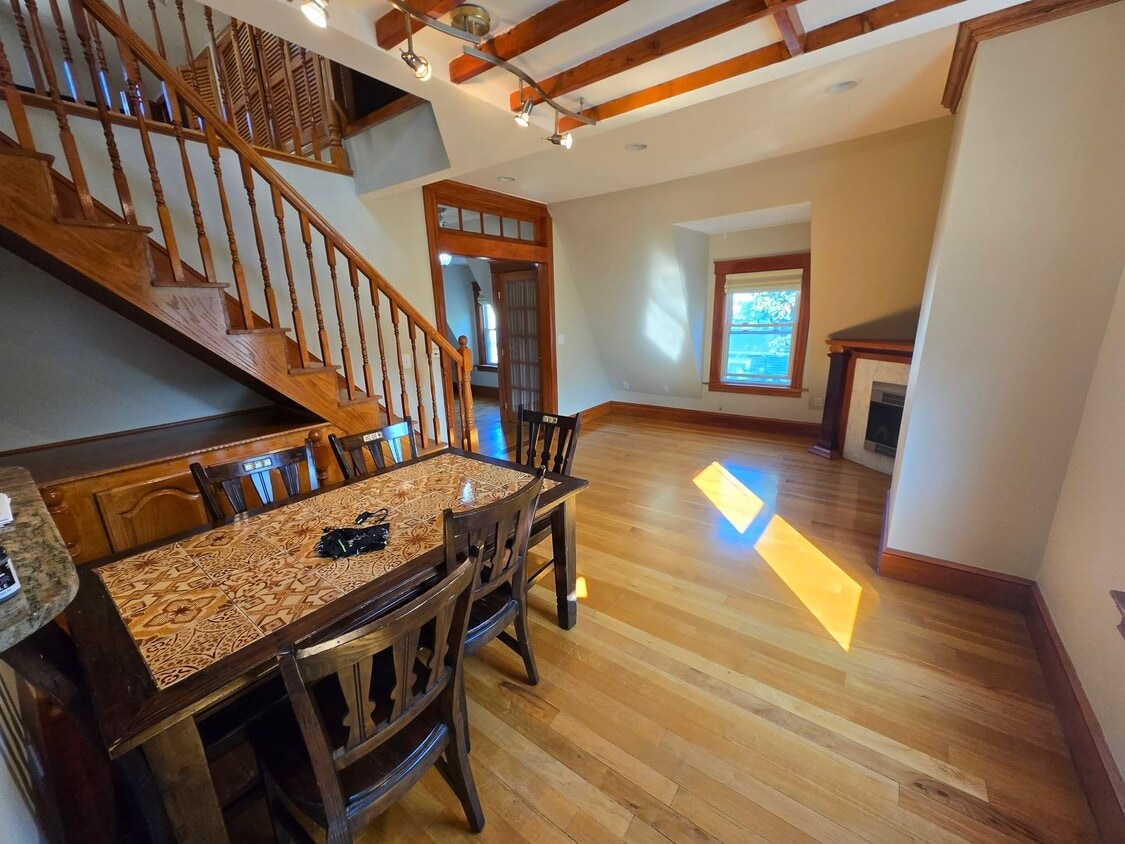2BD 2 Bath With Loft in Cambridge Central ... - 2BD 2 Bath With Loft in Cambridge Central ...