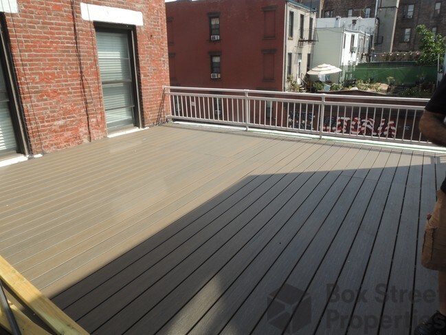 Foto del edificio - 145 Franklin St