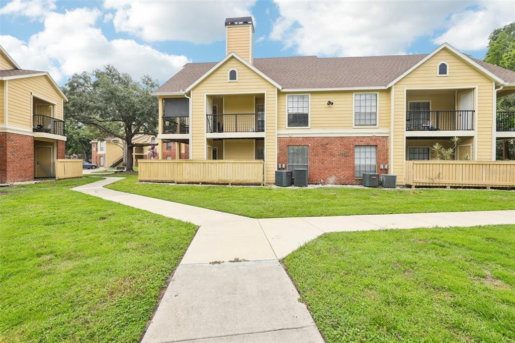 Primary Photo - 8724 Mallard Reserve Dr