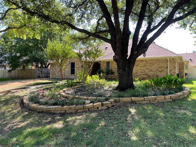 Building Photo - 1085 Sunrise Dr