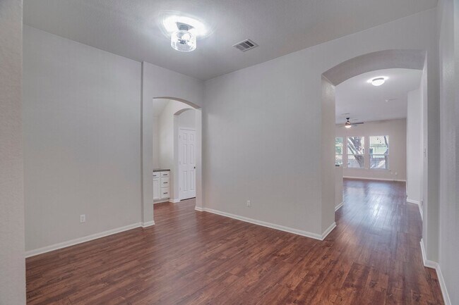 Foto del edificio - 2985 Overland St