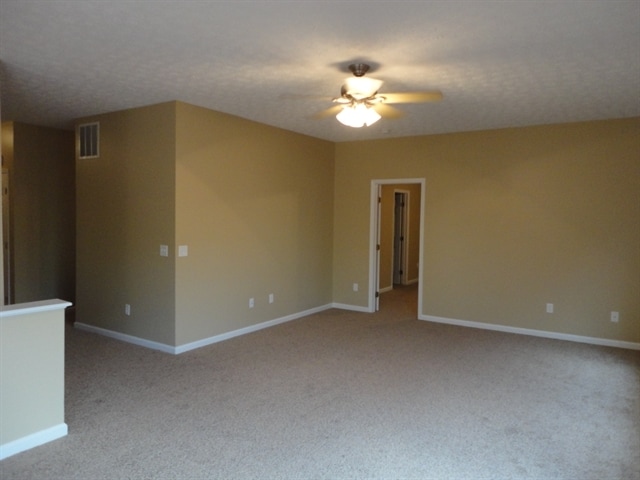Building Photo - 9748 Olde Park Dr