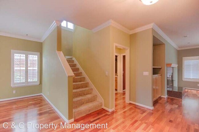 Foto del edificio - 5 br, 3 bath House - 2310 Muriel Dr