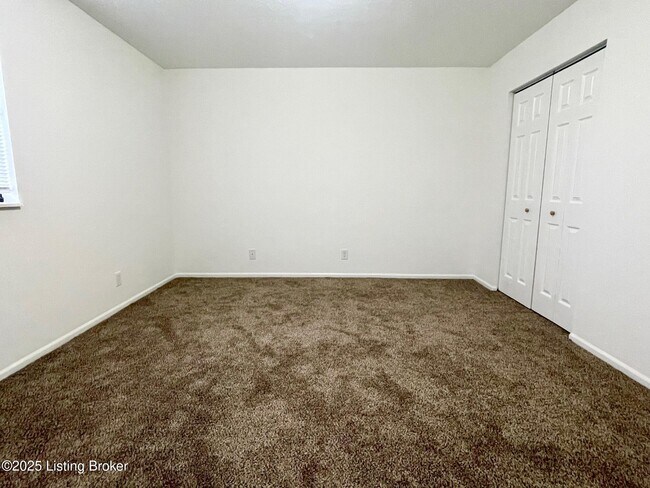 Building Photo - 260 Faro Ct