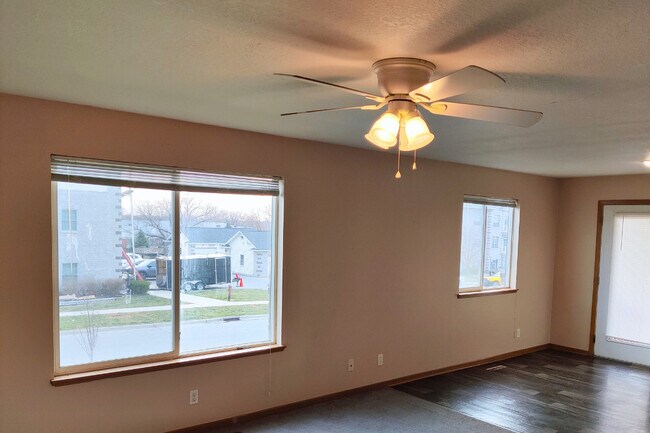 Building Photo - 4536 Twain Circle