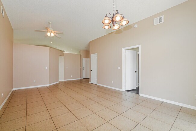 Foto del edificio - 3100 Orchard Pl