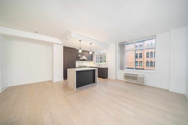 Building Photo - 1400 Hudson St