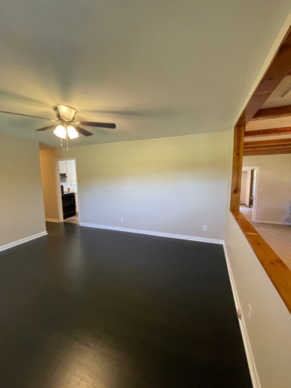 Building Photo - 106 Herbison Ln