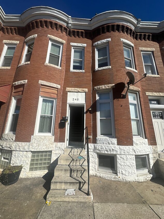 Foto principal - Beautiful Three-Bedroom House in Baltimore