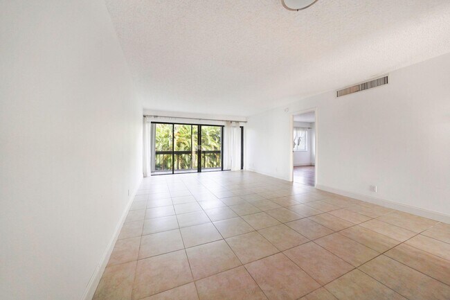 Building Photo - 3050 Presidential Way