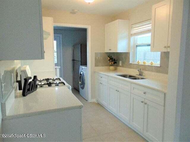 Building Photo - 2417 Delaware Dr