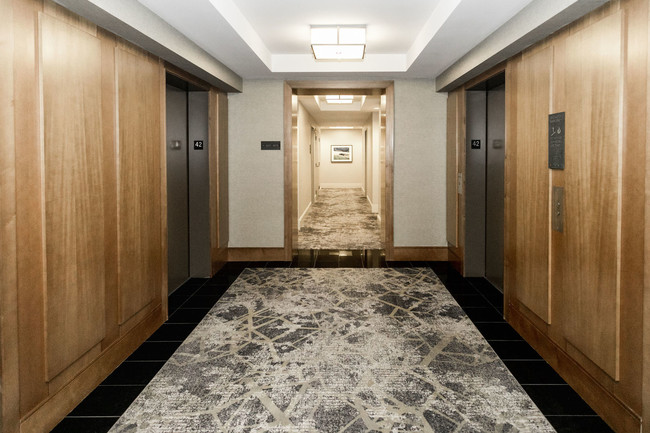 Foto del edificio - 600 N Lake Shore Dr