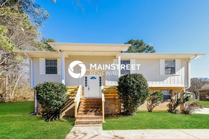 Foto principal - 3 Bedroom Pet-Friendly Home in Fultondale,...