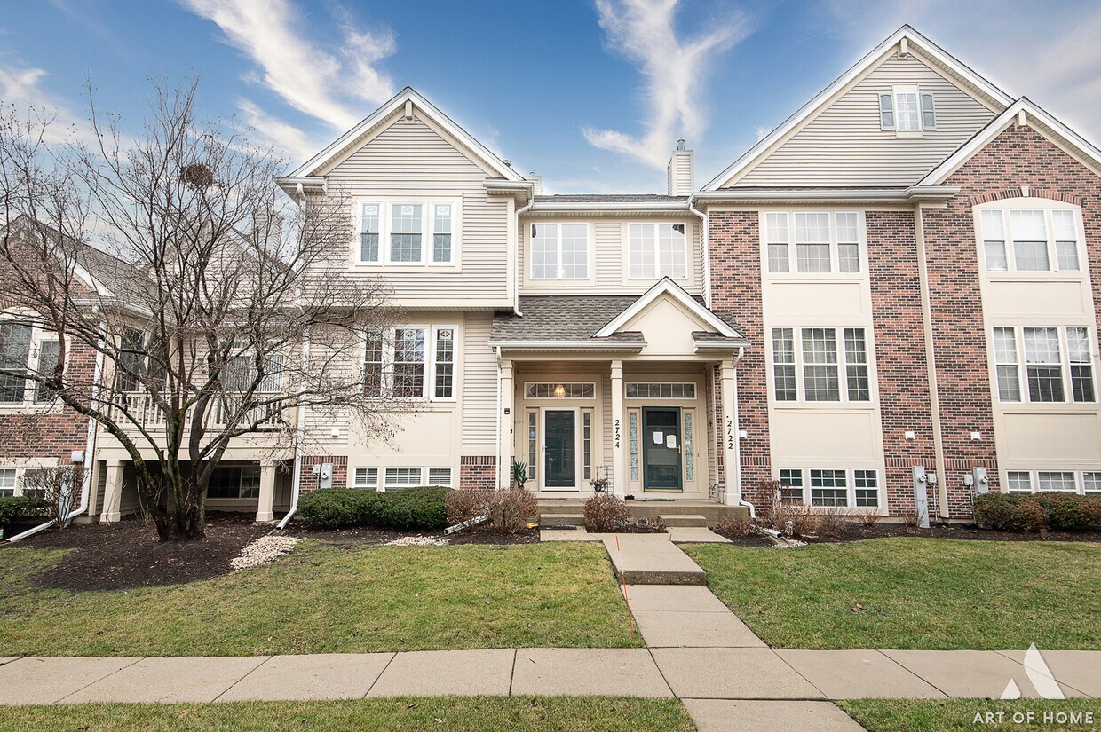 Primary Photo - 2724 N Greenwood Ave