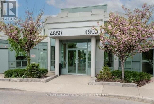 Building Photo - 4900 Glen Erin Dr