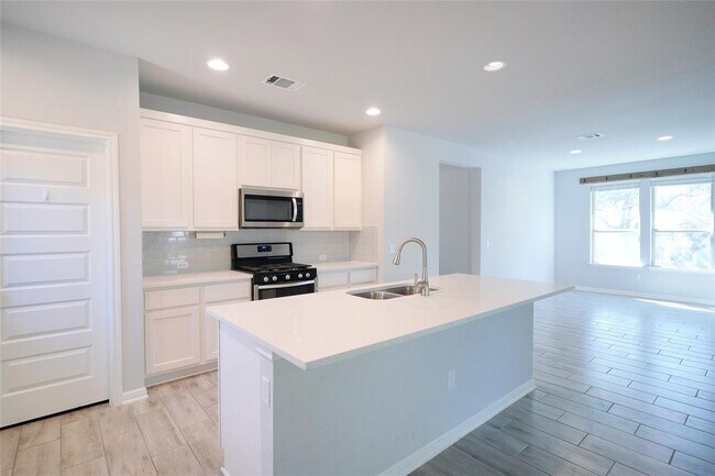 Foto del edificio - 117 Flat Creek Ct