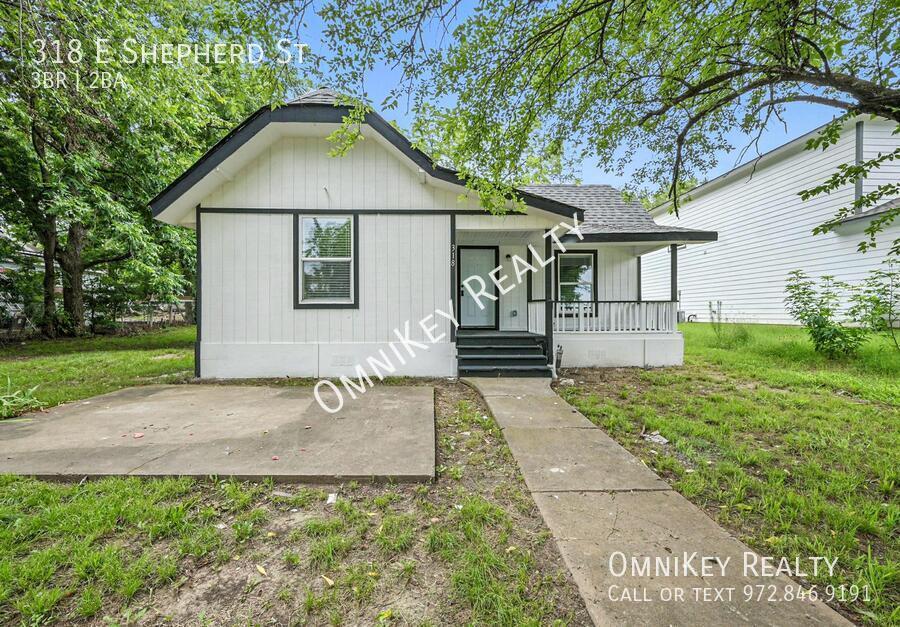 Primary Photo - 318 E Shepherd St