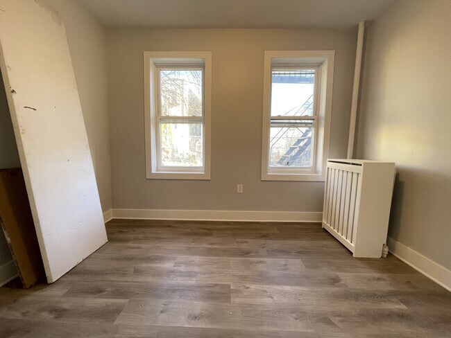 Foto del edificio - 66 Wallis Ave