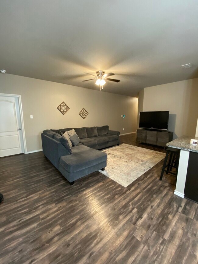 17464 Stacy St, Lindale, TX 75771 House Rental in Lindale, TX