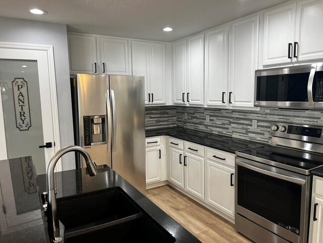 Building Photo - 2705 Wild Tamarind Blvd