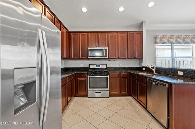 Foto del edificio - 5985 Wind Cave Ln