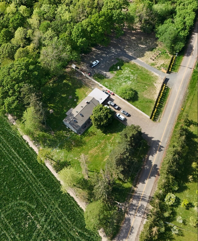 Building Photo - 20940 SE Webfoot Rd