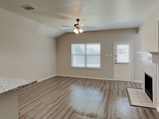 Building Photo - Welcome to Bear Creek Ranch!