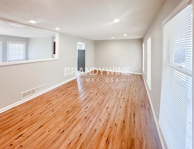 Foto del edificio - 4060 W Stubbs Rd