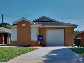 Building Photo - 3251 Jorns St