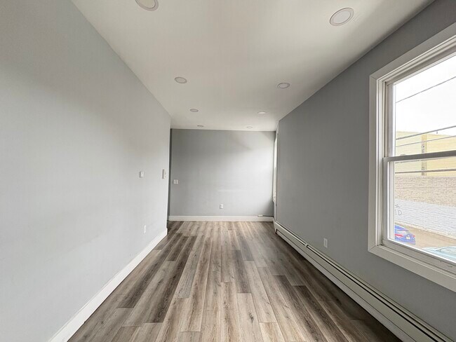 465 Ferry St 2 - 458 Ferry St