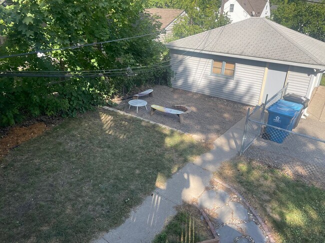 Foto del edificio - 29 Van Buren Ave S