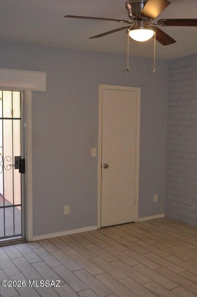 Foto del edificio - 9159 E Broadway Blvd