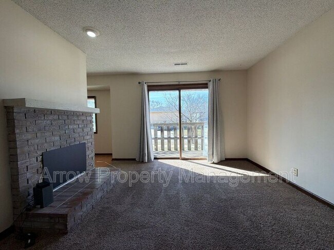 Foto del edificio - 5050 Prince Rd