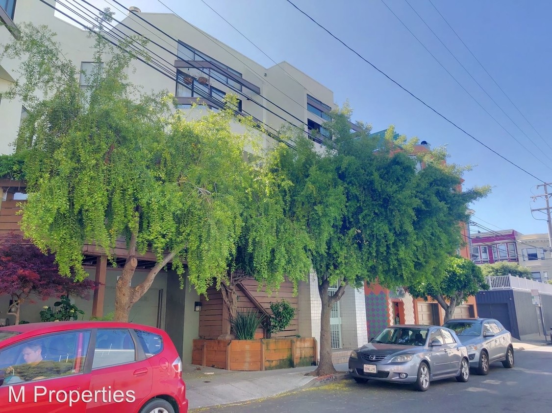 Primary Photo - 120 Landers St
