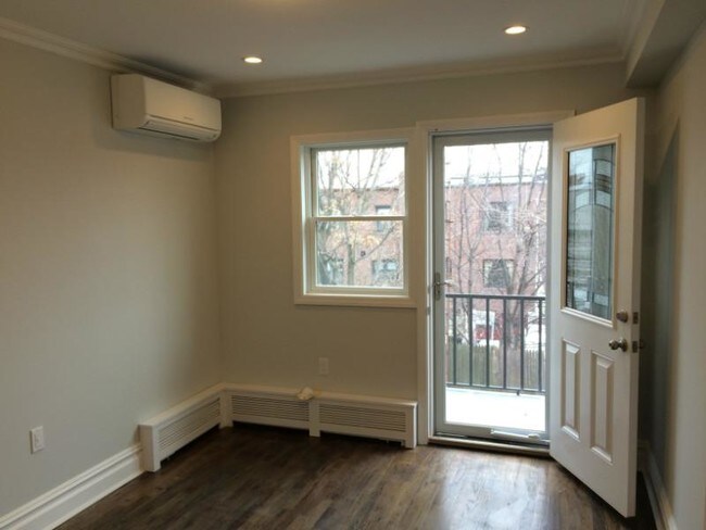 Foto del edificio - 2561 46th St