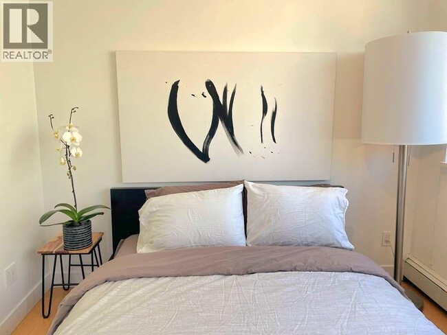 Photo du bâtiment - 1325 Rolston St