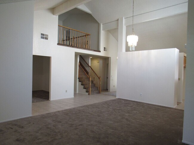 Building Photo - (APPLICATION PENDING) Quartz Hill home in ...