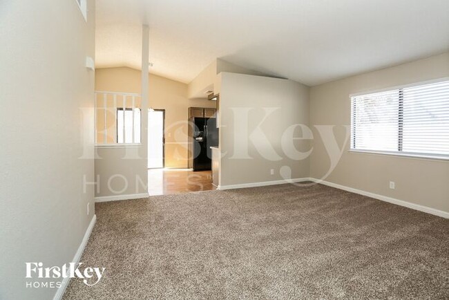 Foto del edificio - 5880 Filmore Ave