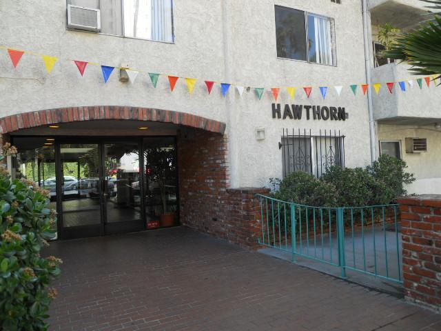 Primary Photo - 7000 Hawthorn Ave