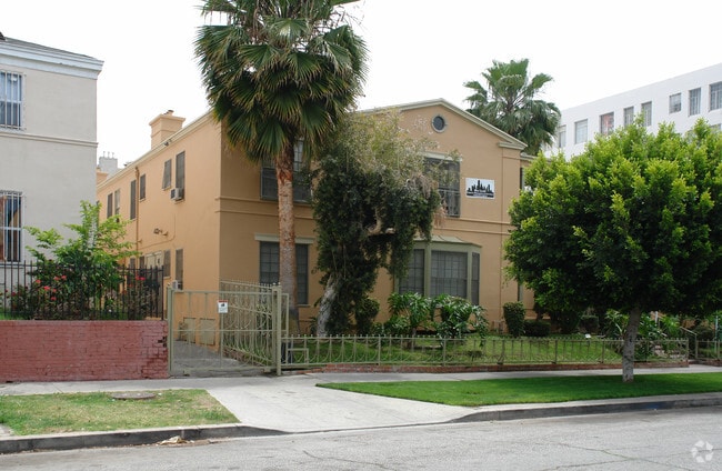 Building Photo - 820 S Serrano Ave