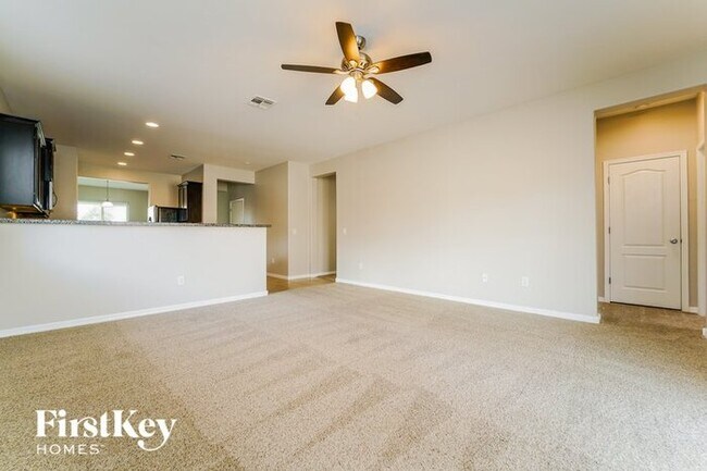 Building Photo - 15987 W Larkspur Dr