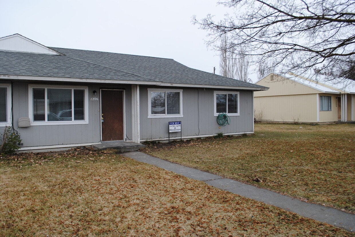 1206 Doolittle Dr Unit 1206 Doolittle, Moses Lake, WA 98837 Room for