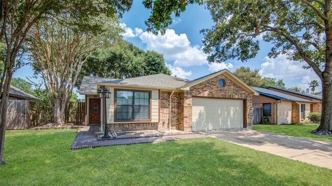 Building Photo - 4718 Brooklawn Dr