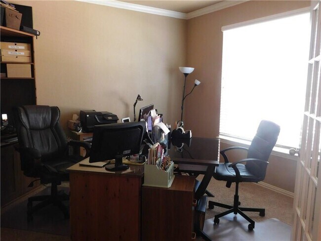 Building Photo - 4308 Thorp Ln