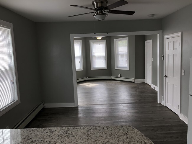 Foto del edificio - 2724 Pawtucket Ave