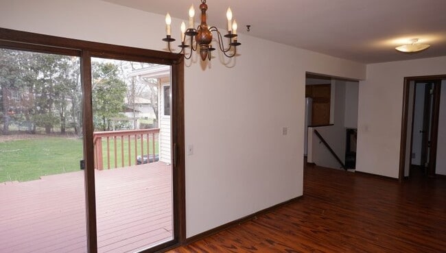 Foto del edificio - 6420 Lakeview Blvd
