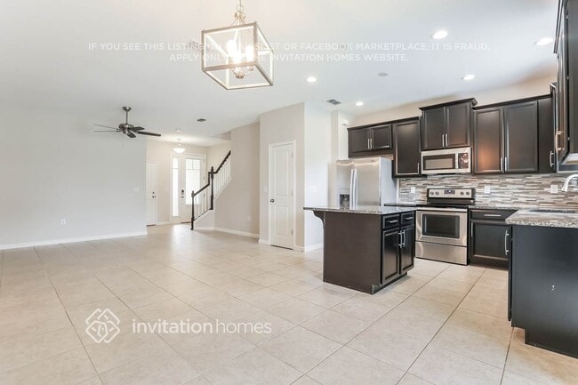 Building Photo - 12145 Trailhead Dr
