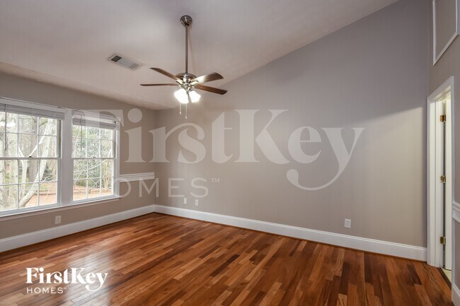 Building Photo - 4018 Watkins Glen Dr