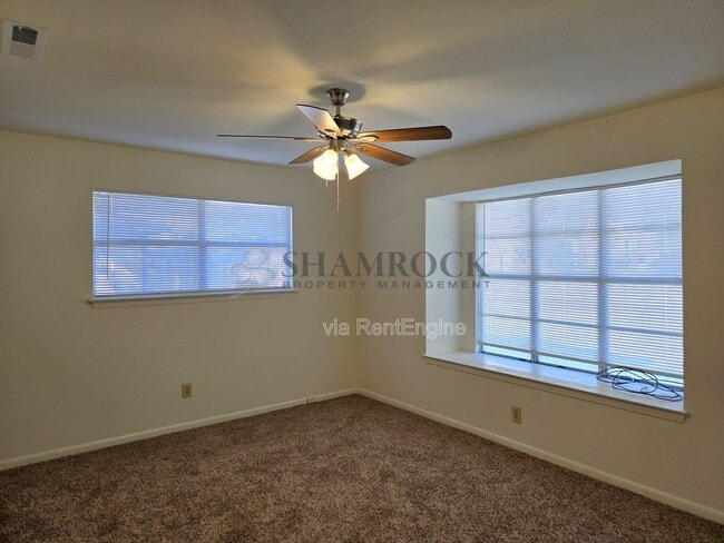 Building Photo - 7208 Sanger Ave